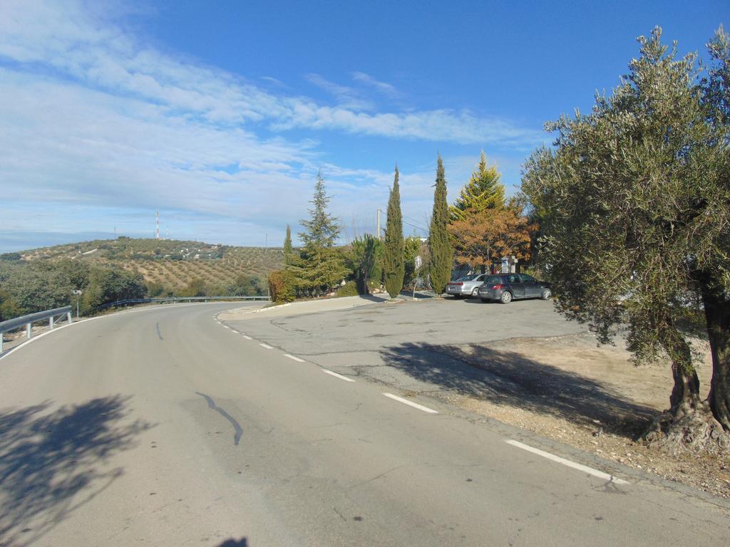 Hotel Sierra De Araceli Лусена Екстер'єр фото