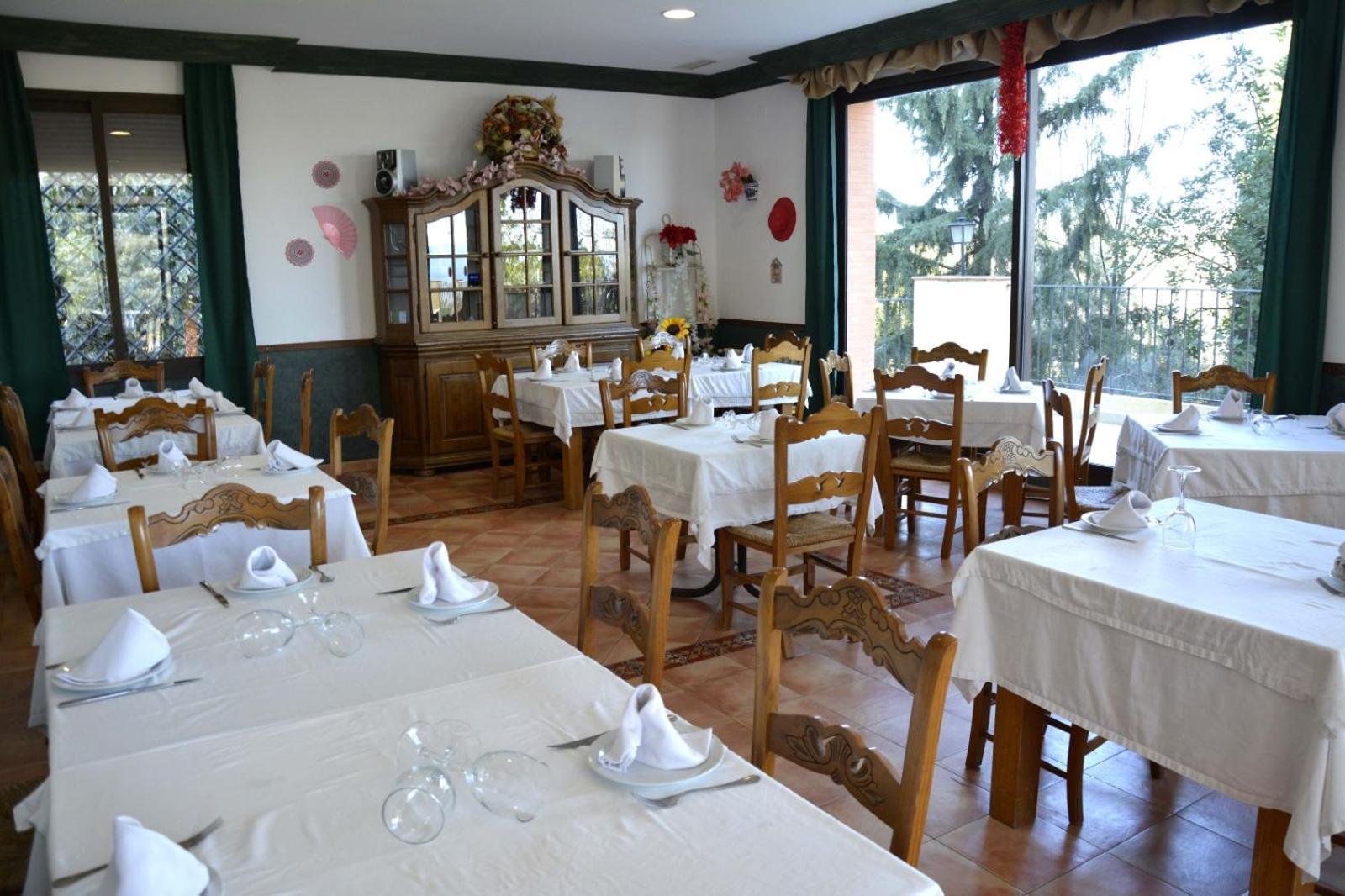 Hotel Sierra De Araceli Лусена Екстер'єр фото
