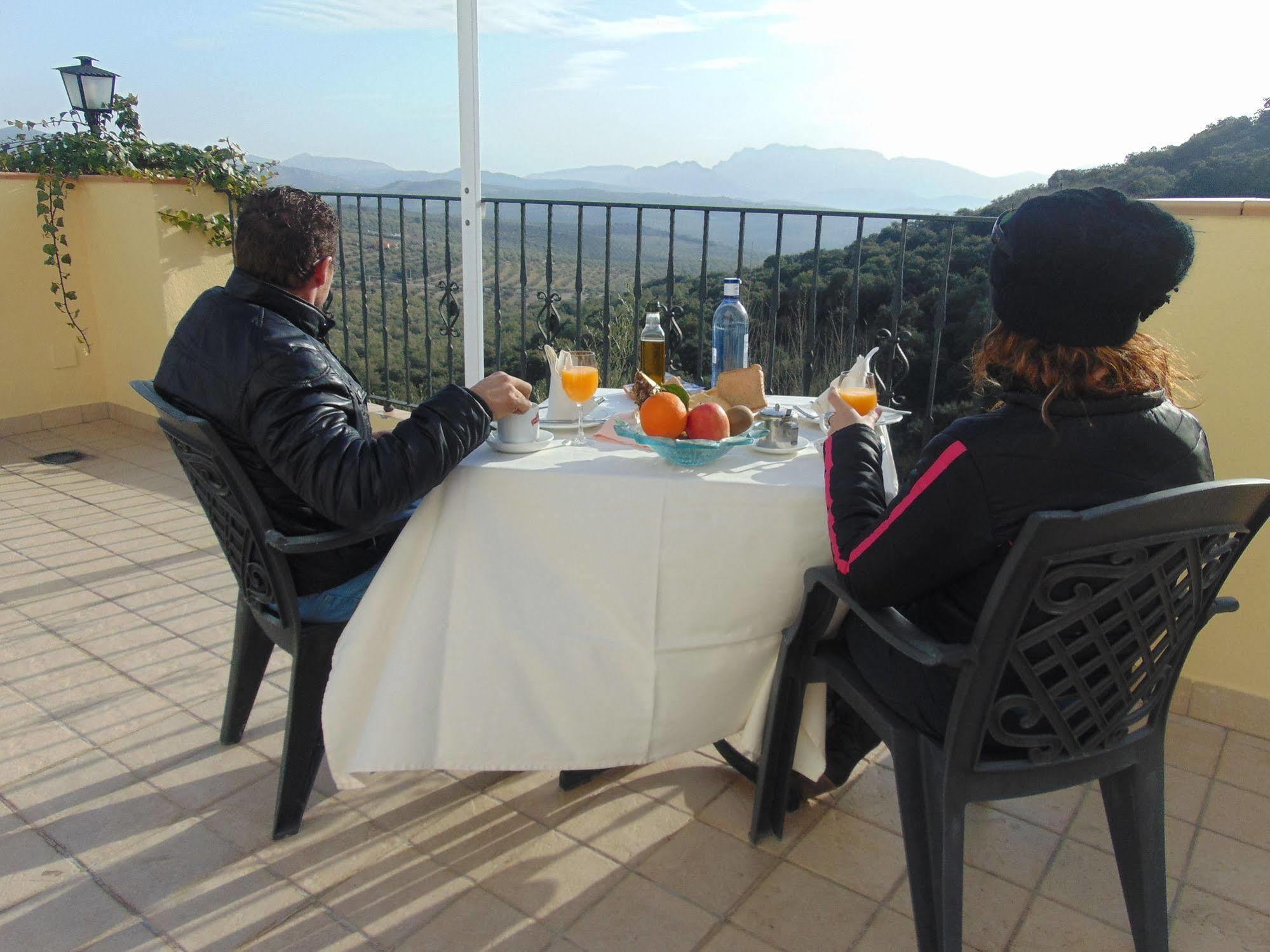 Hotel Sierra De Araceli Лусена Екстер'єр фото