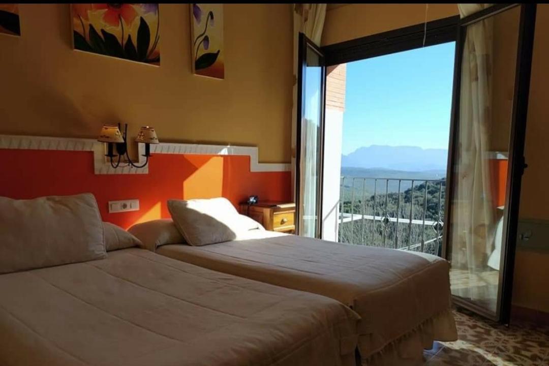 Hotel Sierra De Araceli Лусена Екстер'єр фото